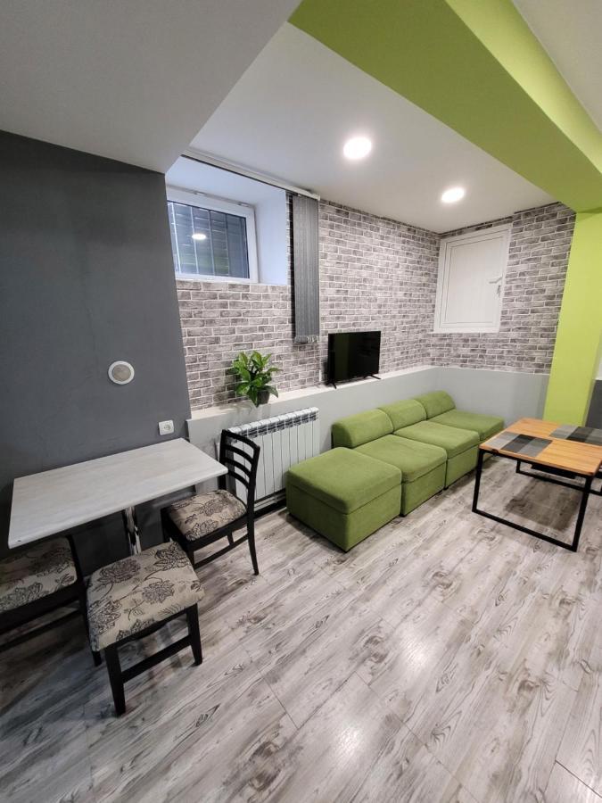 Дом 33 Возле Клиники Астхик Villa Jerevan Exteriör bild