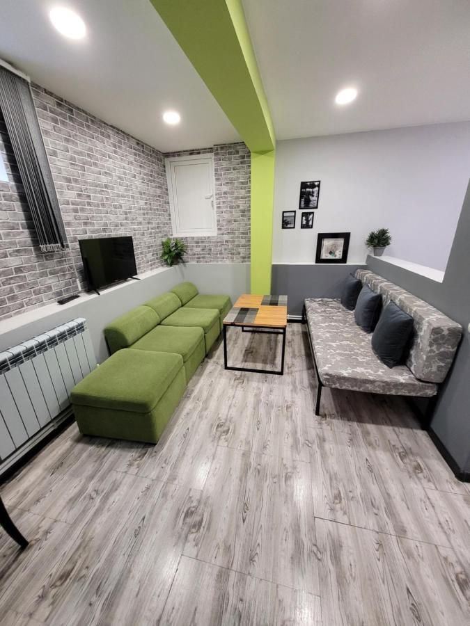 Дом 33 Возле Клиники Астхик Villa Jerevan Exteriör bild