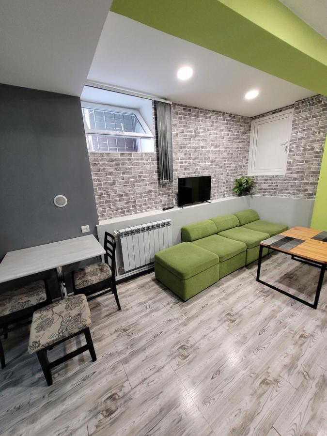Дом 33 Возле Клиники Астхик Villa Jerevan Exteriör bild
